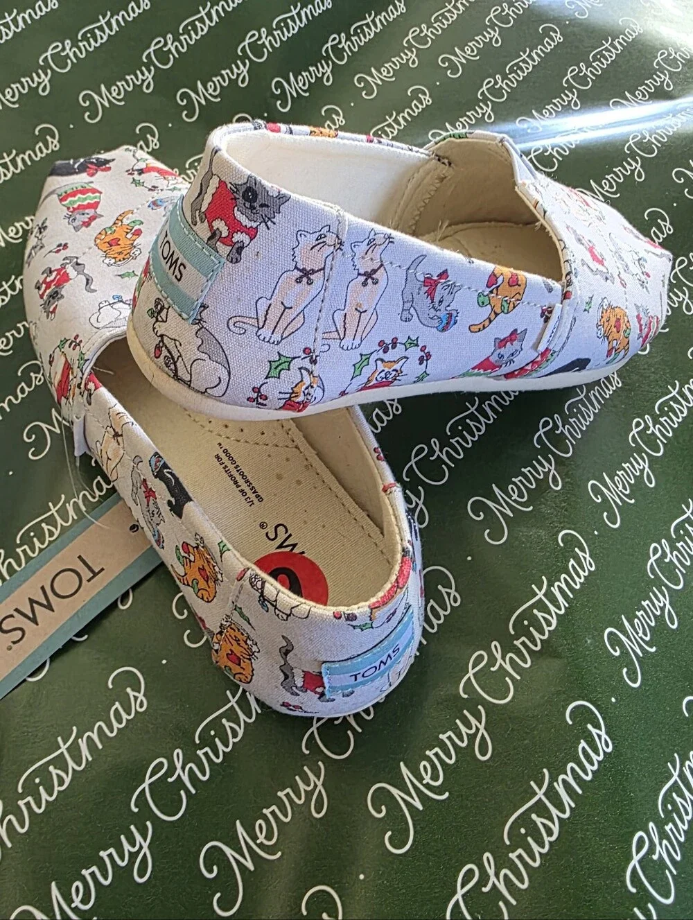 NWT TOMS Christmas Cats Slip-On Shoes – Kids 4/4.5 Women’s Size 6